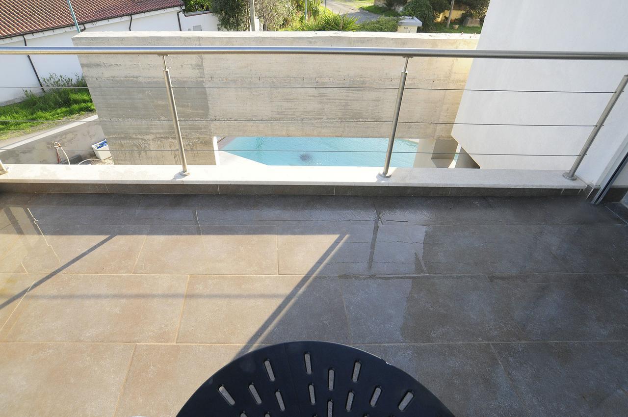 Bed and Breakfast Art House Quartu - Margine Rosso Quartu SantʼElena Exterior foto